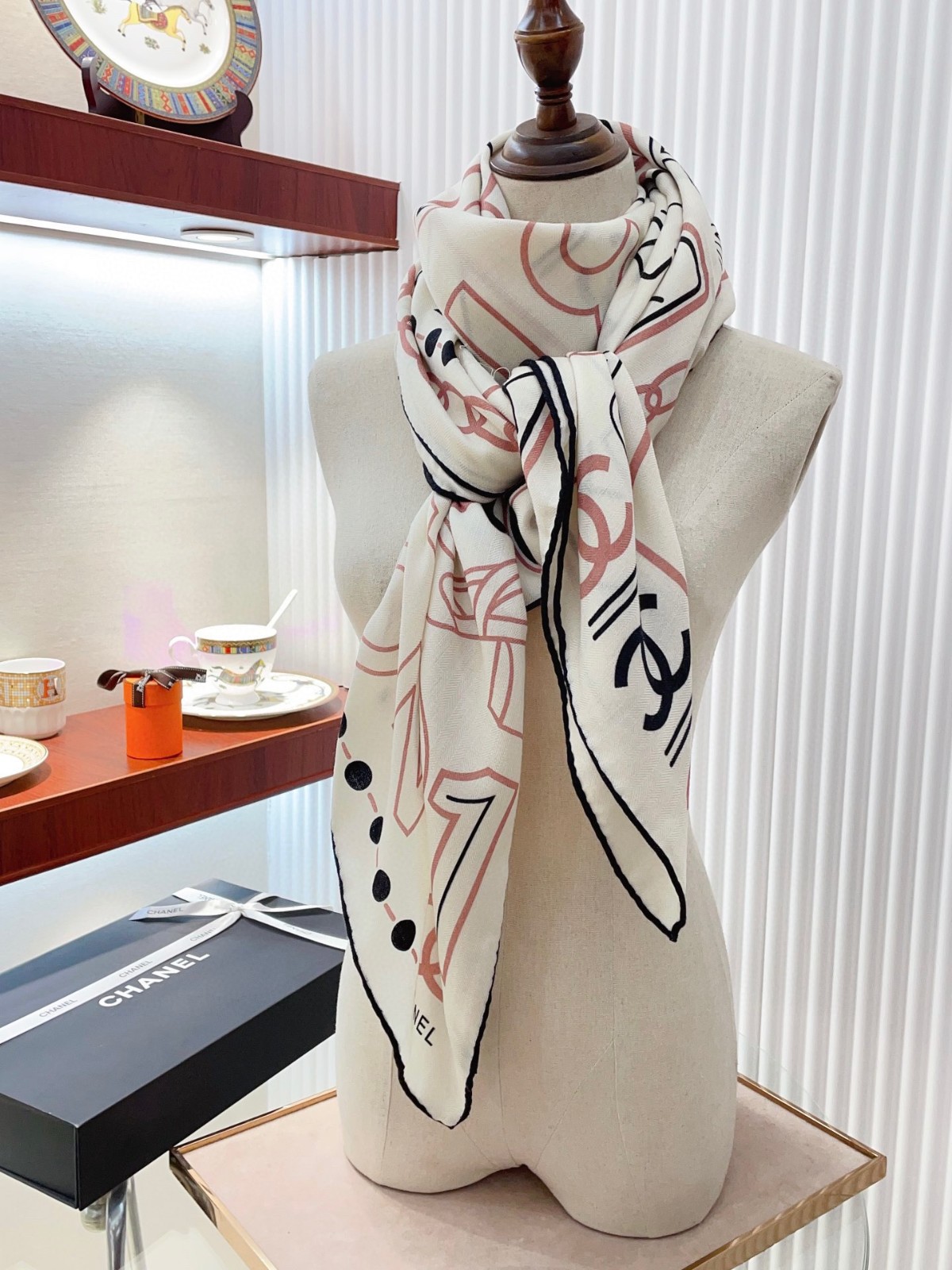3 C Scarf