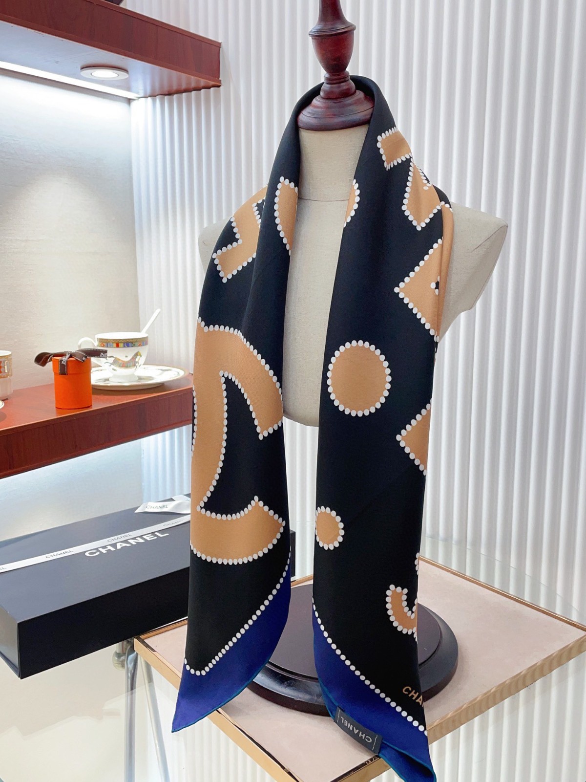 3 C Scarf