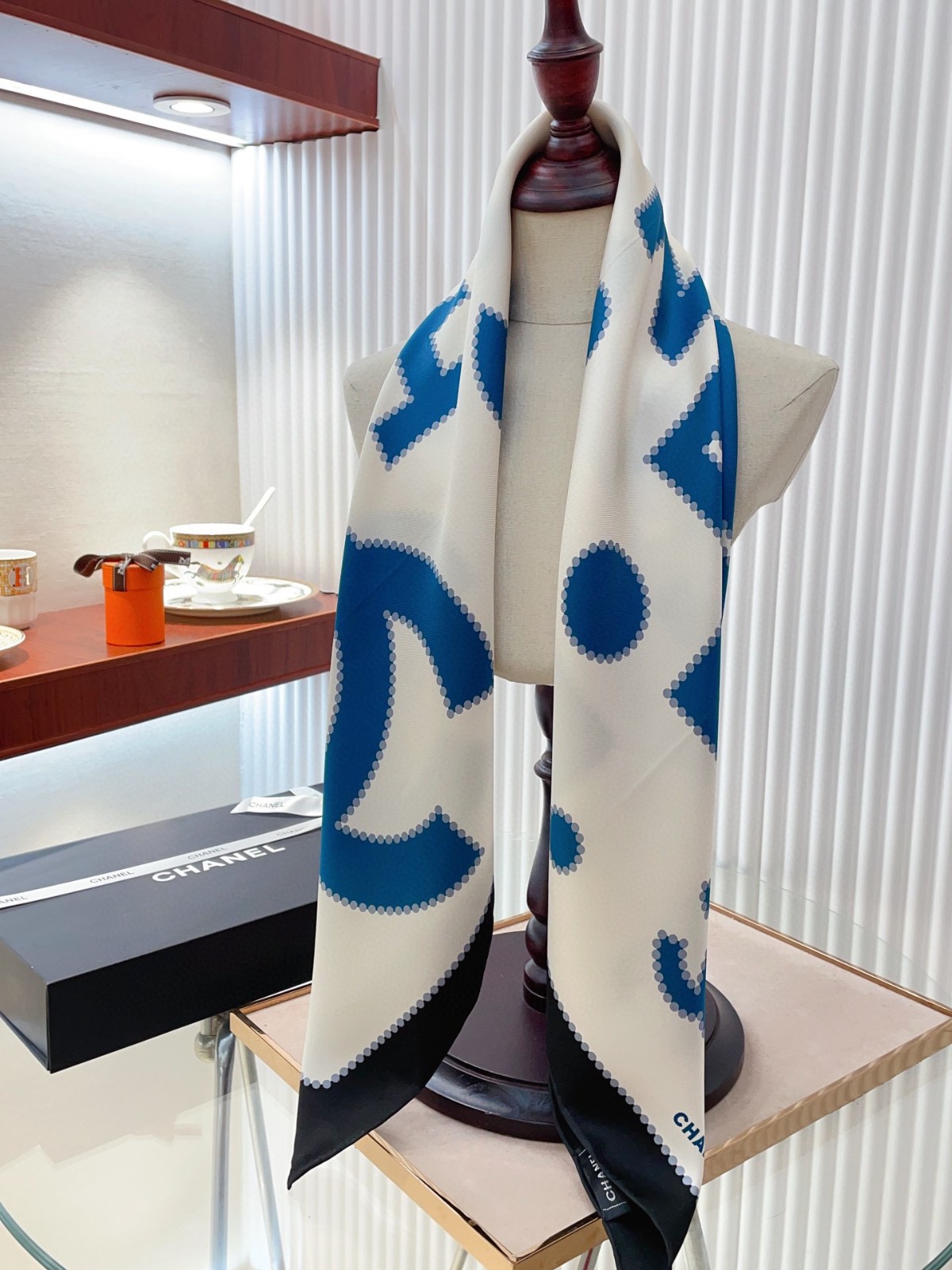 3 C Scarf
