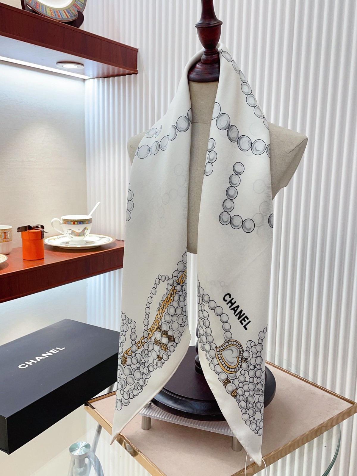 3 C Scarf
