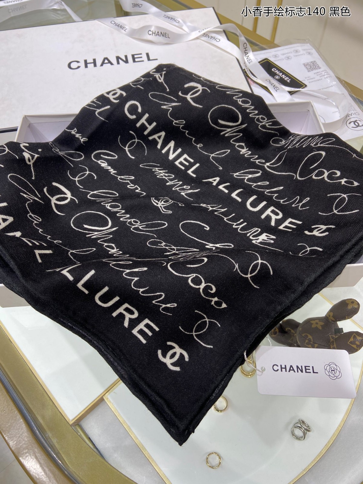 3 C Scarf