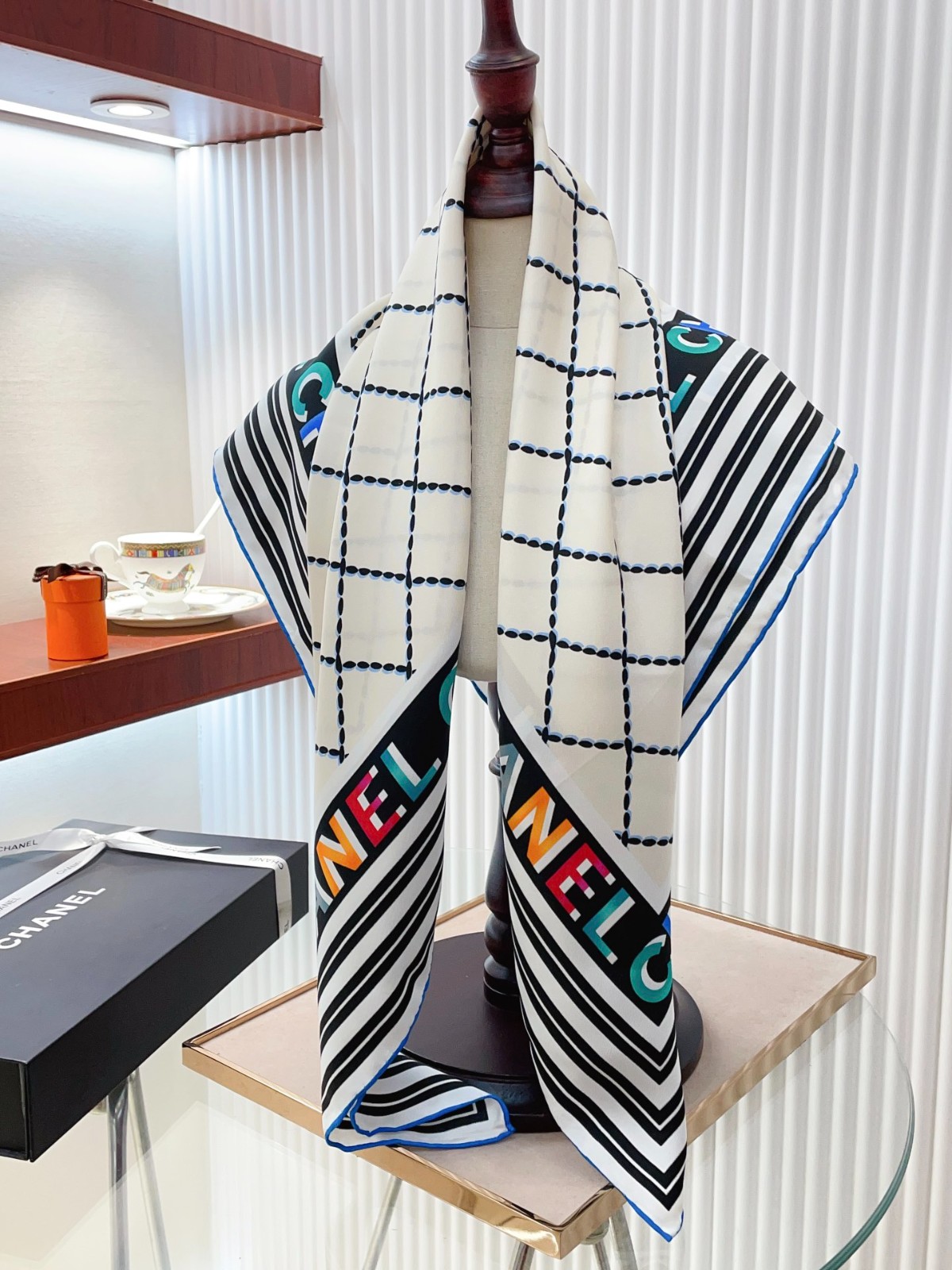 3 C Scarf