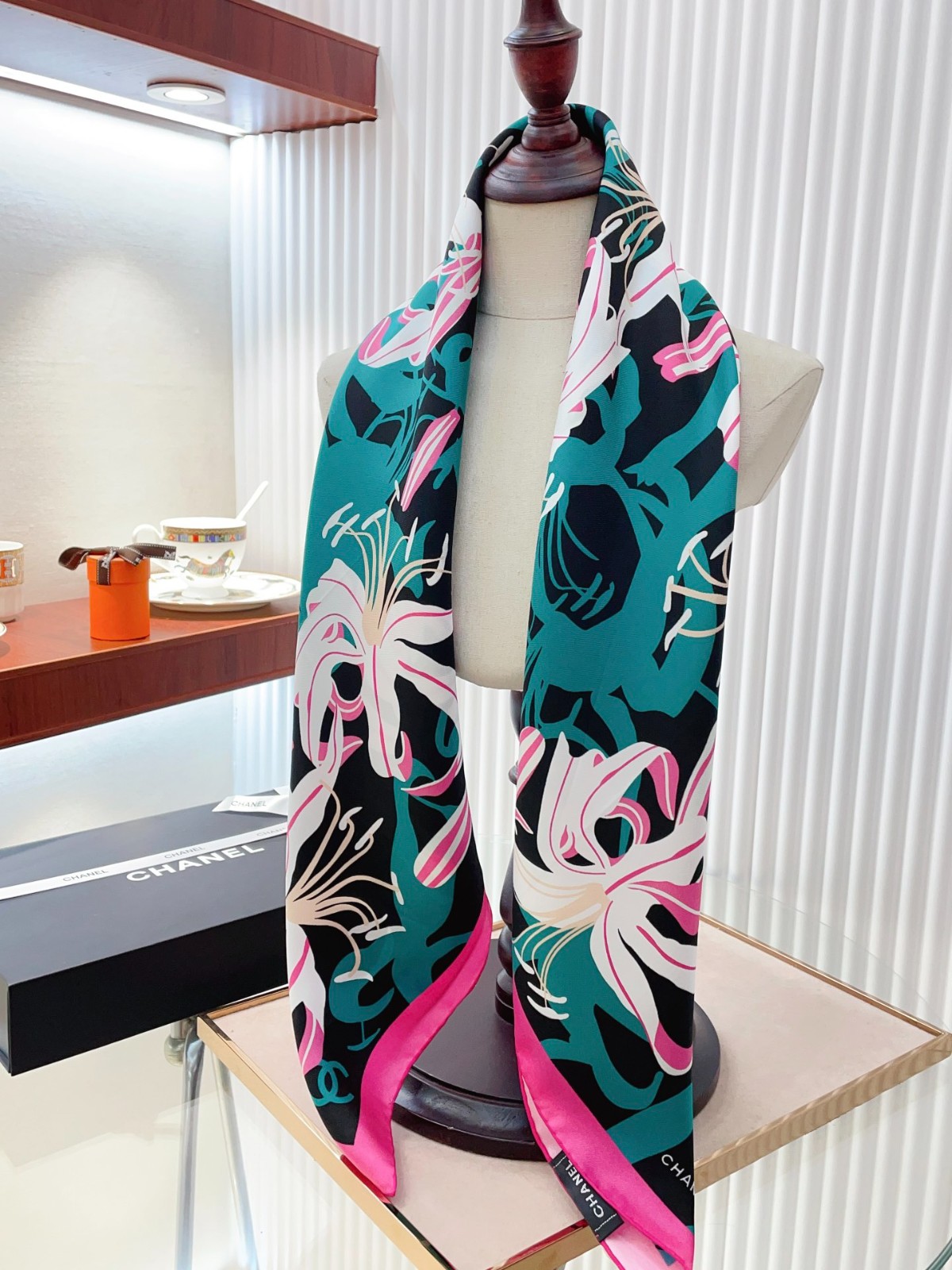 3 C Scarf