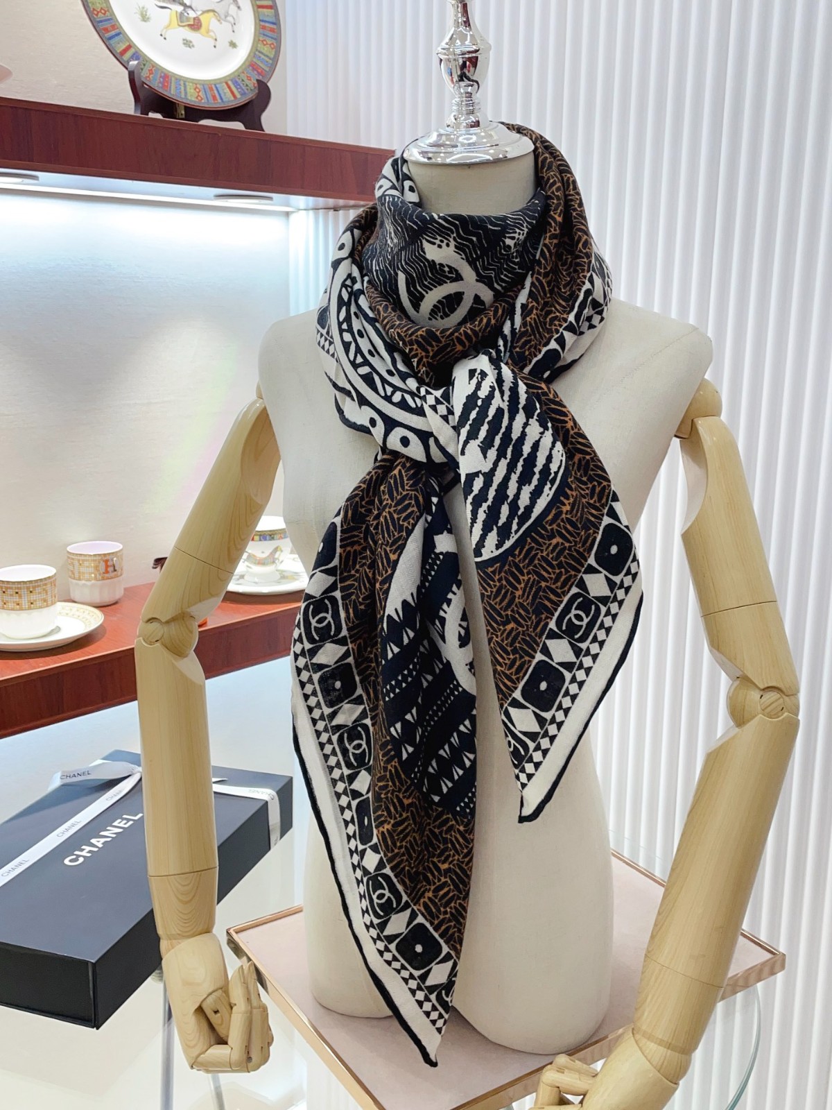 3 C Scarf