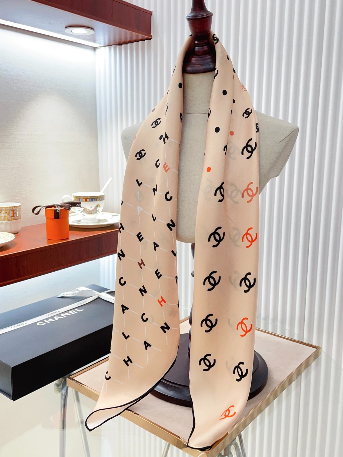 3 C Scarf