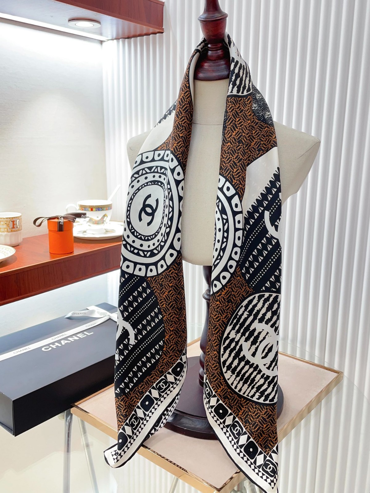 3 C Scarf