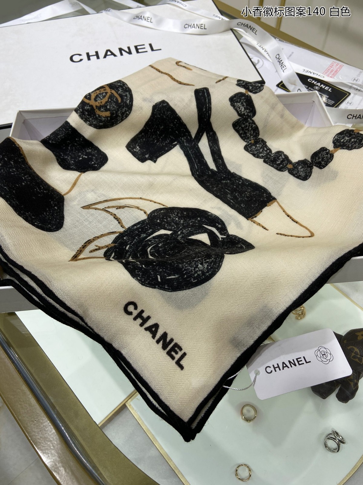 3 C Scarf