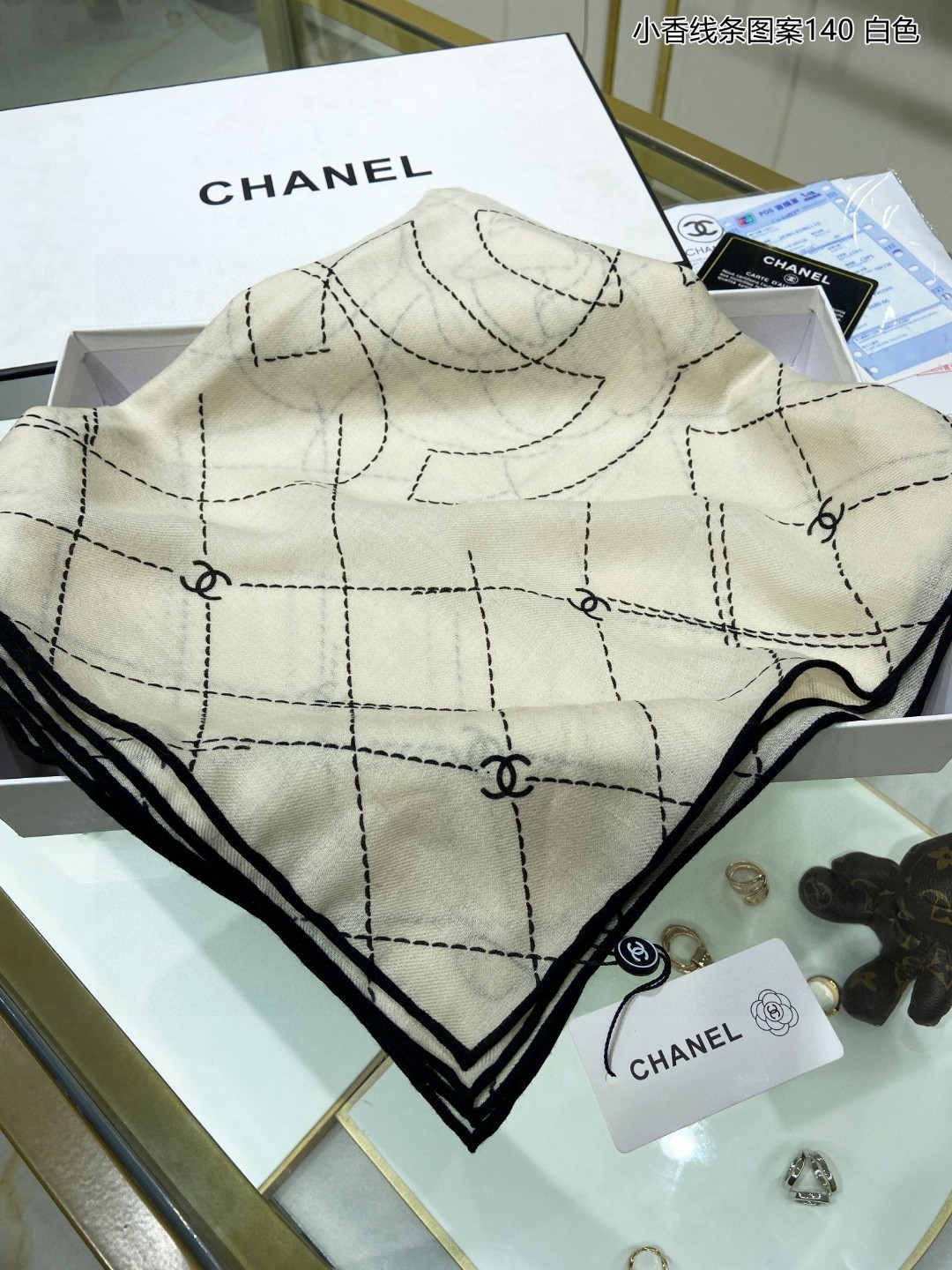 3 C Scarf