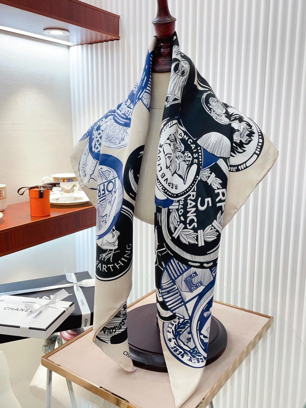 3 C Scarf
