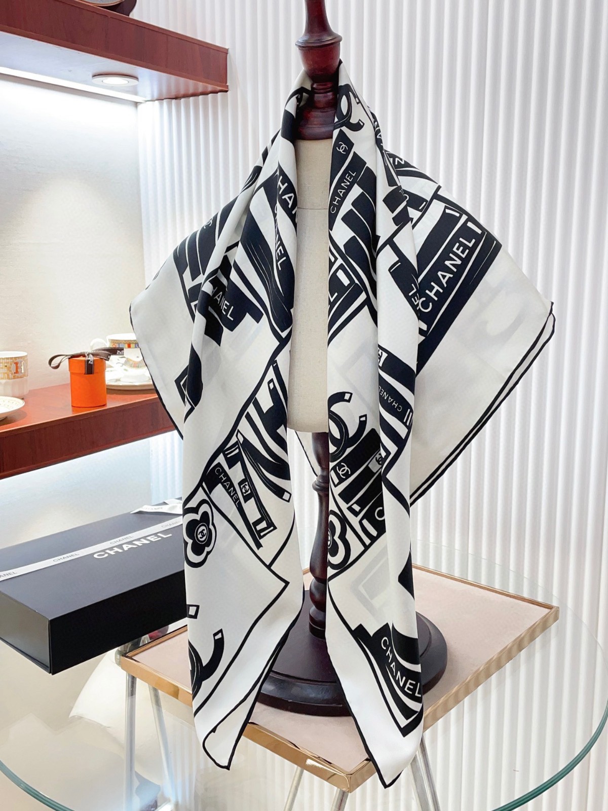 3 C Scarf
