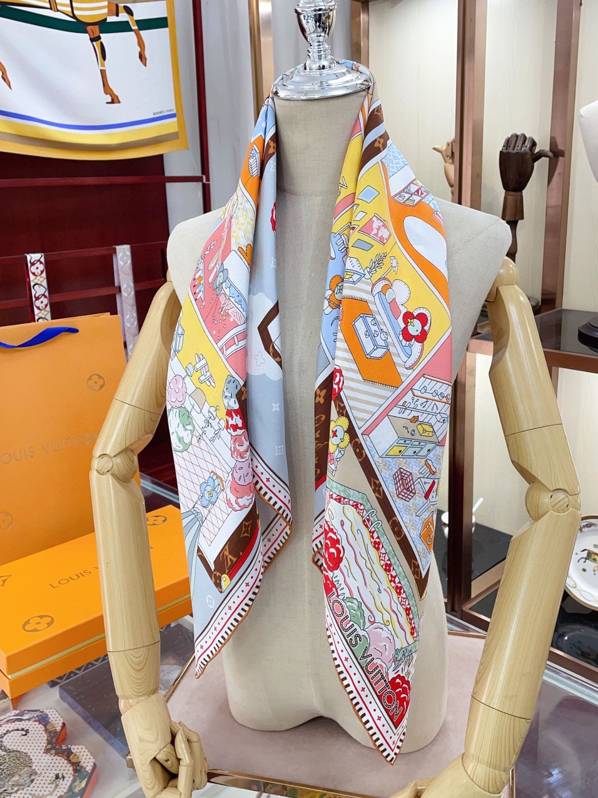 L-V Scarf