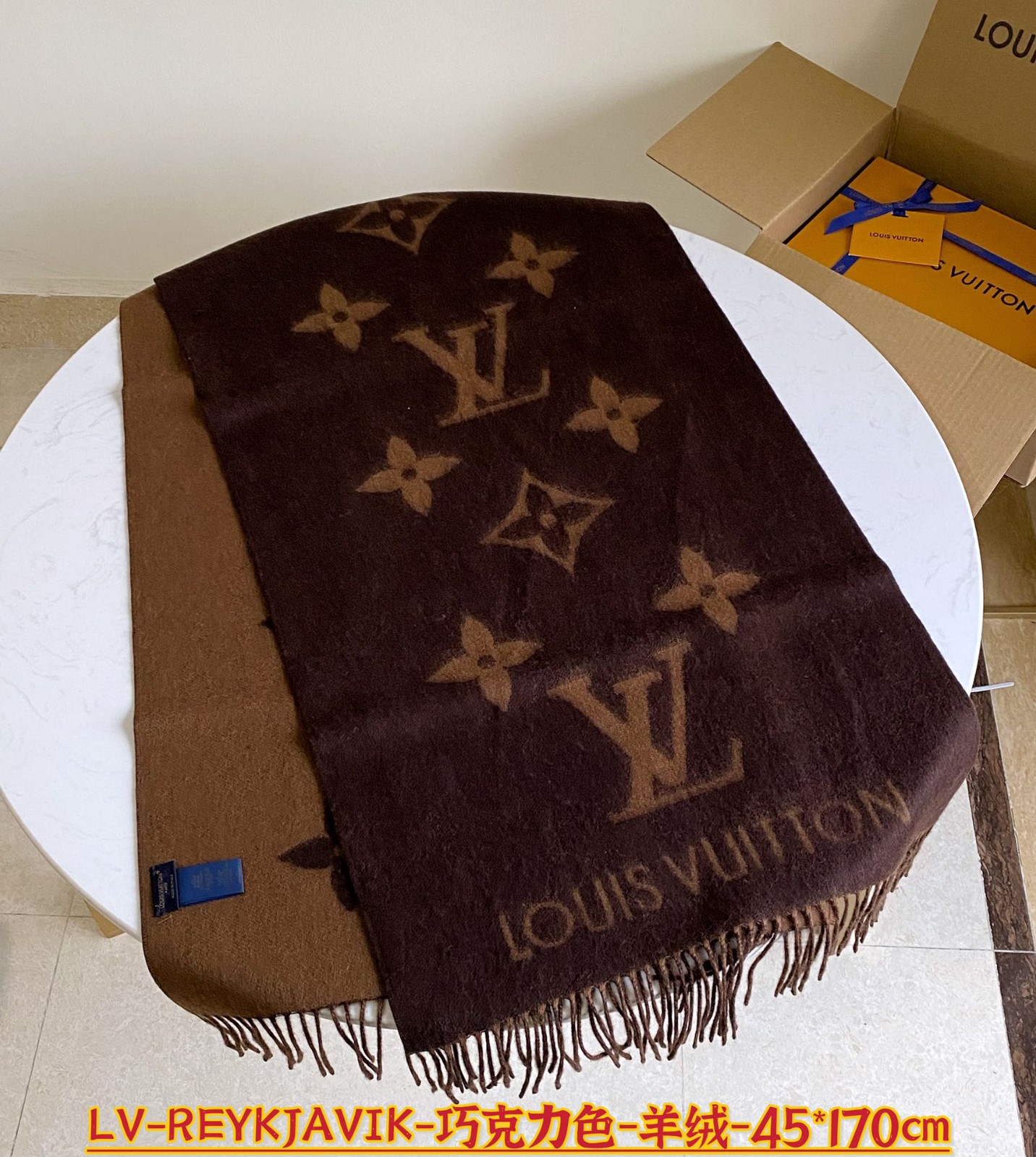 L-V Scarf
