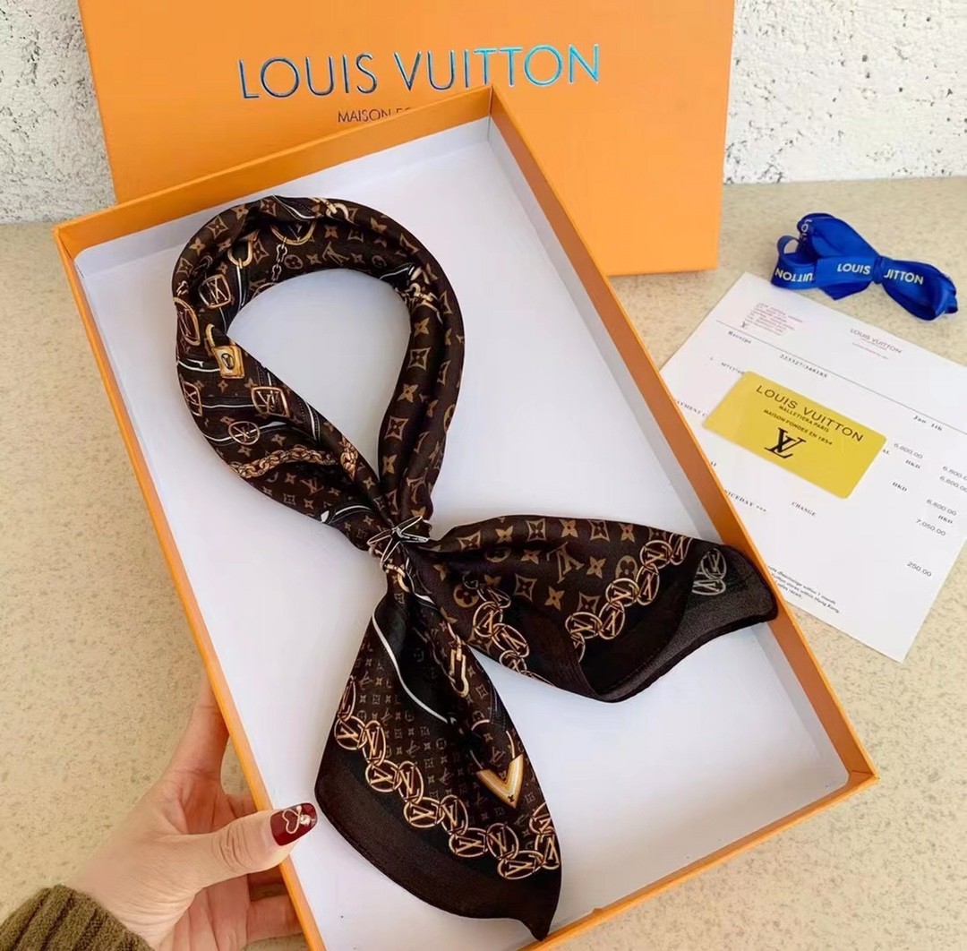 L-V Scarf
