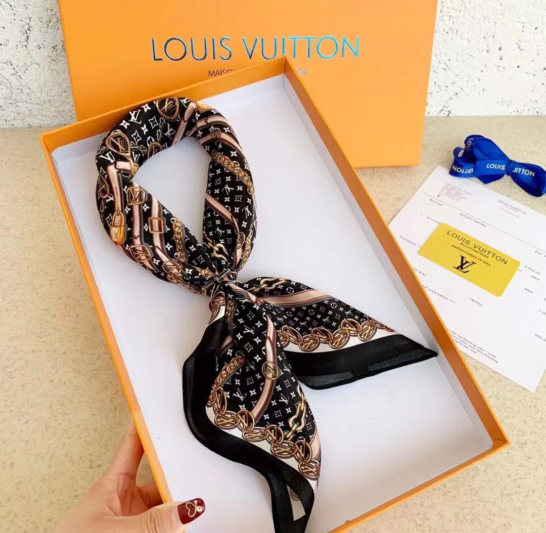 L-V Scarf