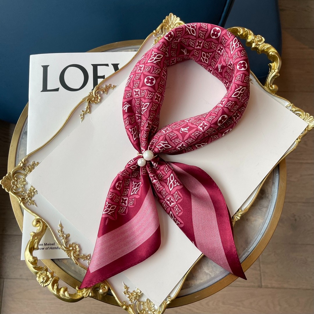 L-V Scarf