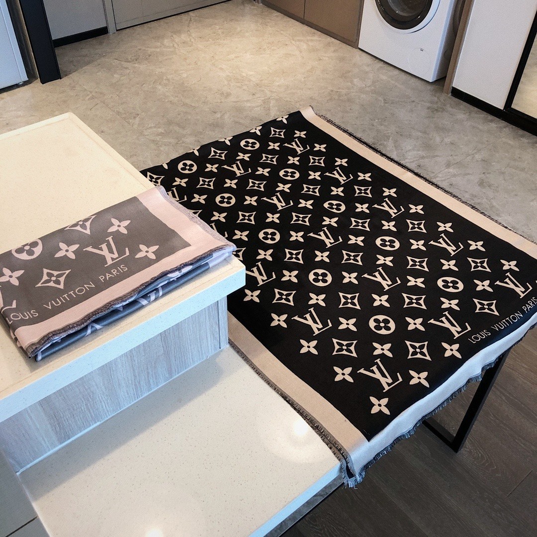 L-V Scarf