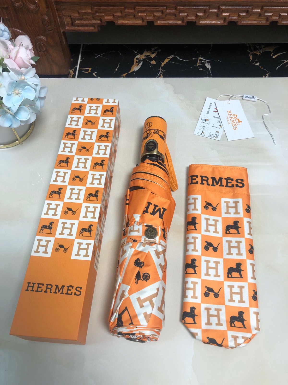 39 Her-mes umbrella