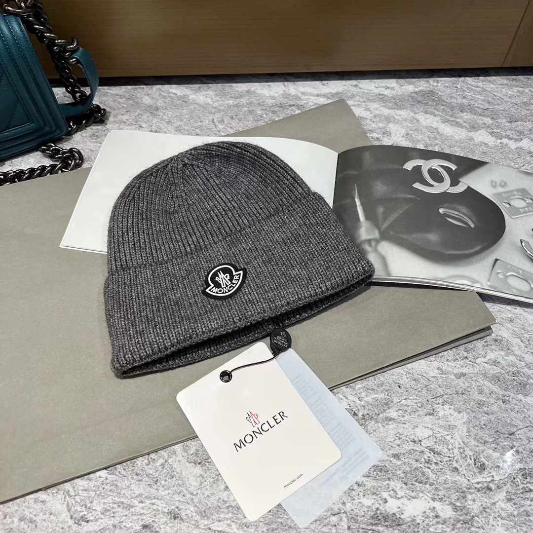 18 Mon cler Scarf &Cap