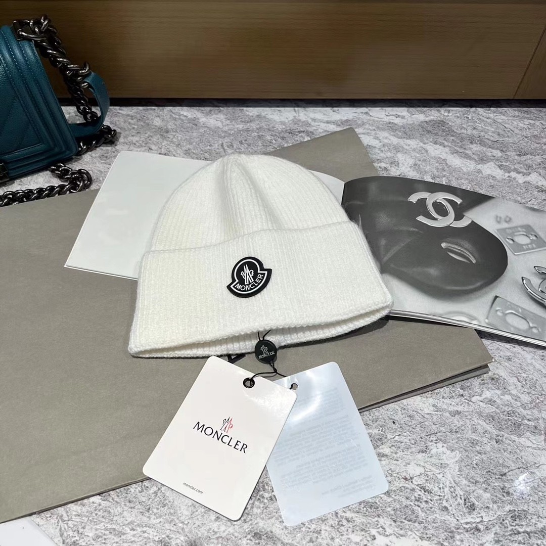 18 Mon cler Scarf &Cap