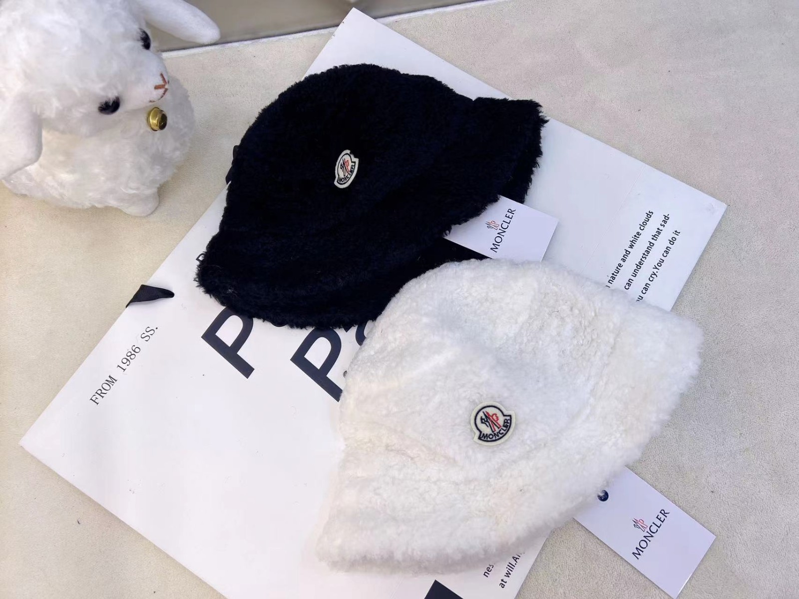 18 Mon cler Scarf &Cap