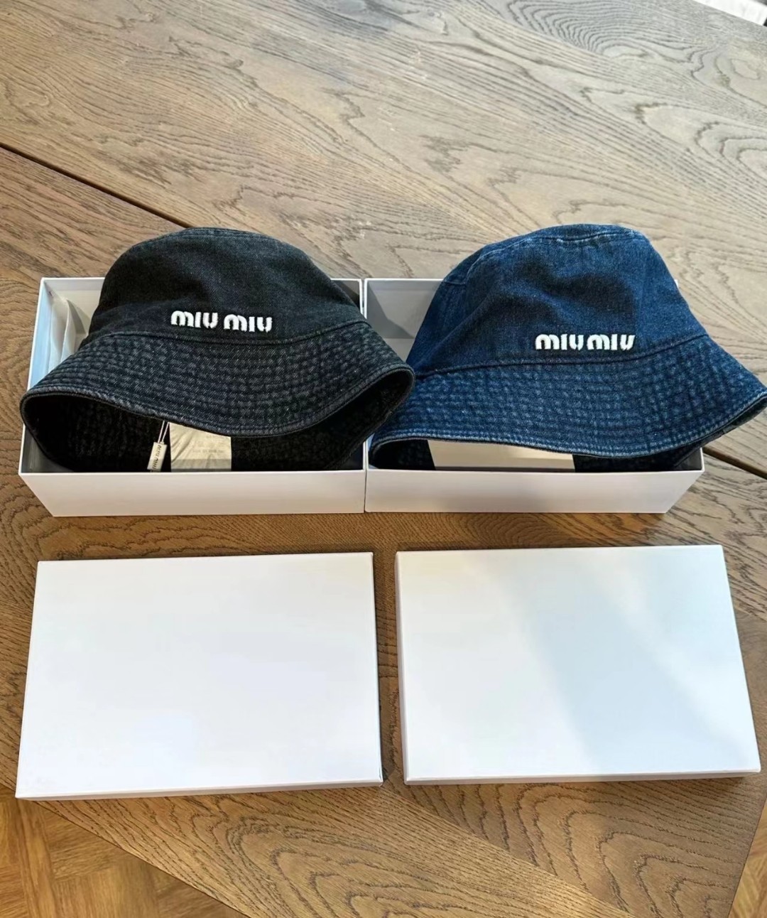 16 Miu miu