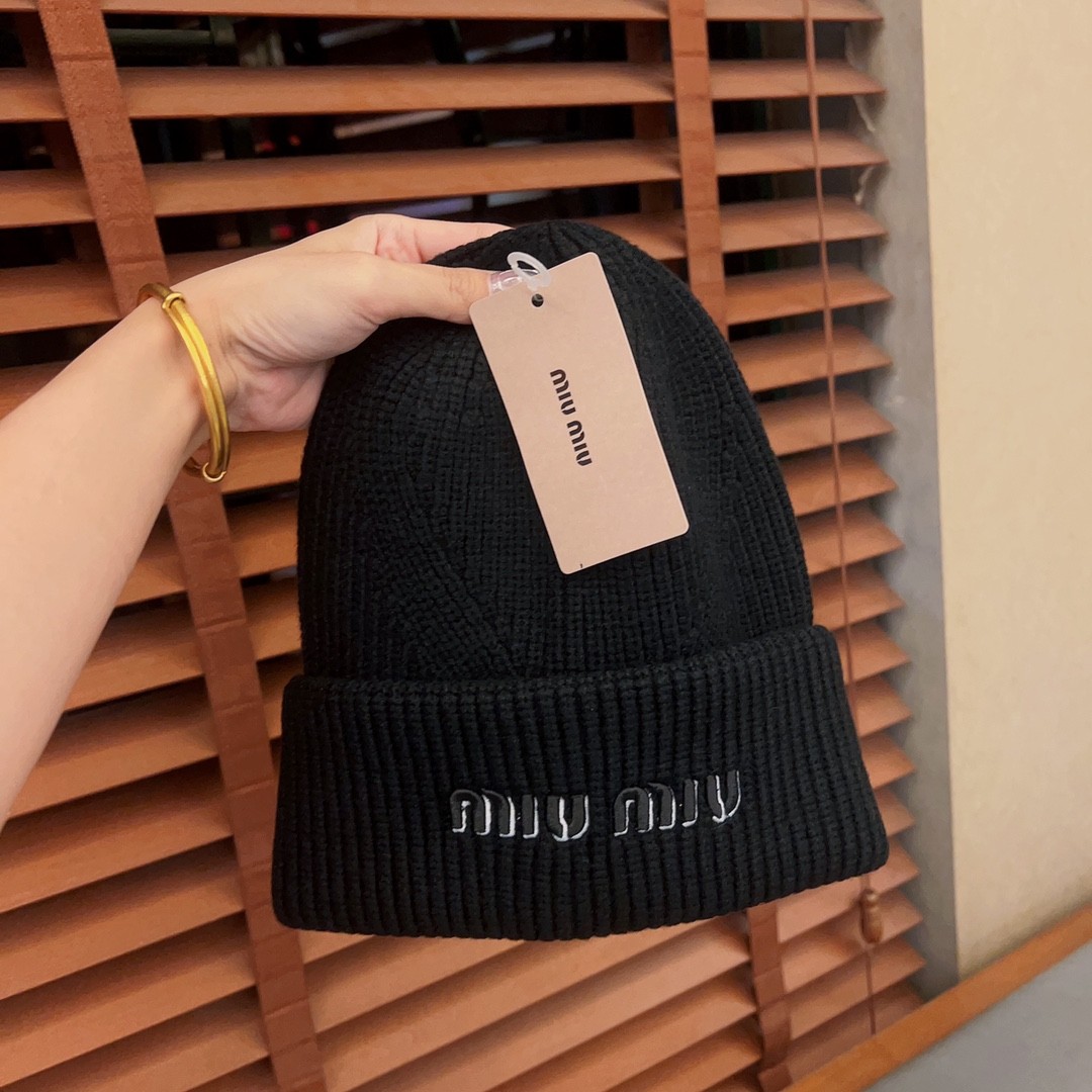 16 Miu miu