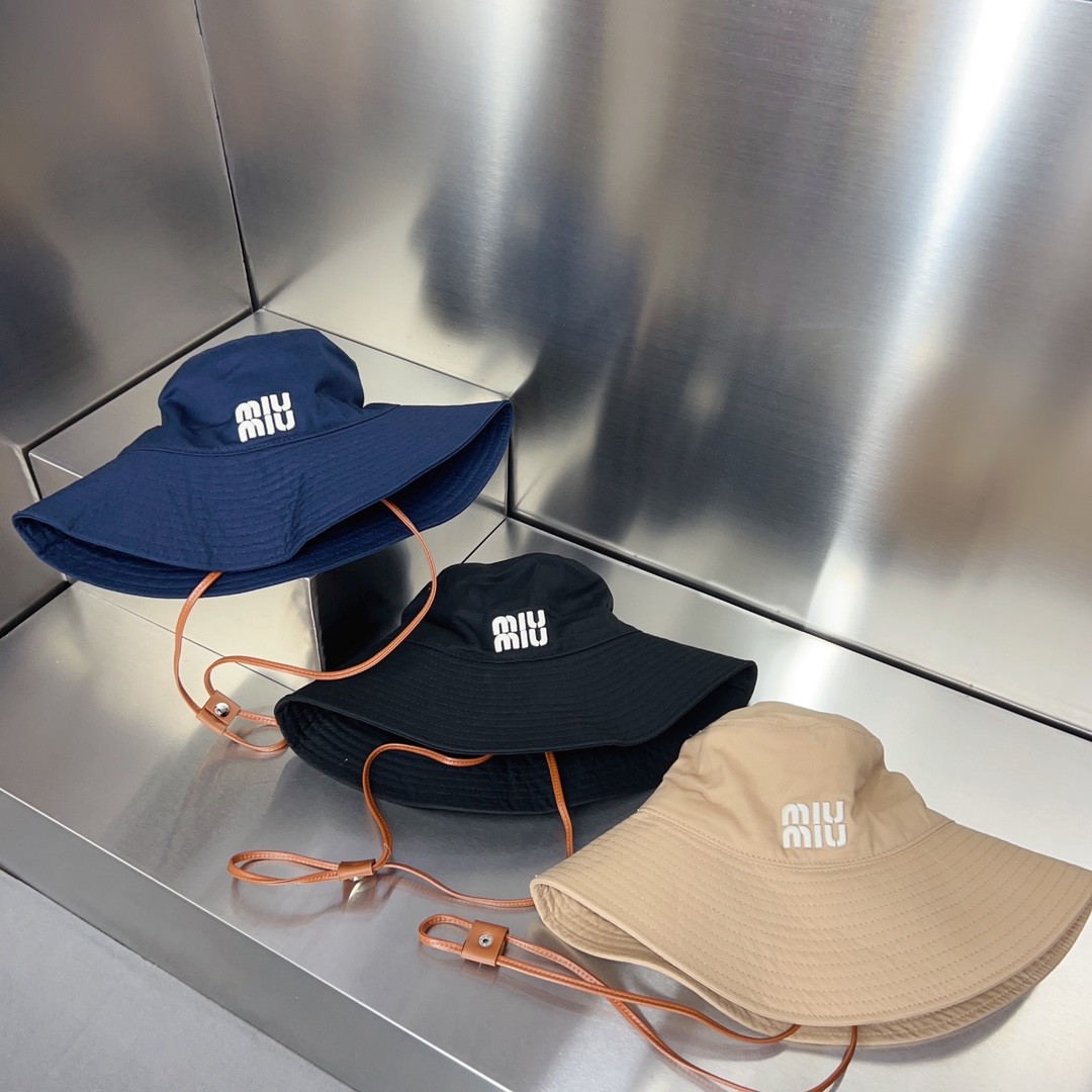 16 Miu miu