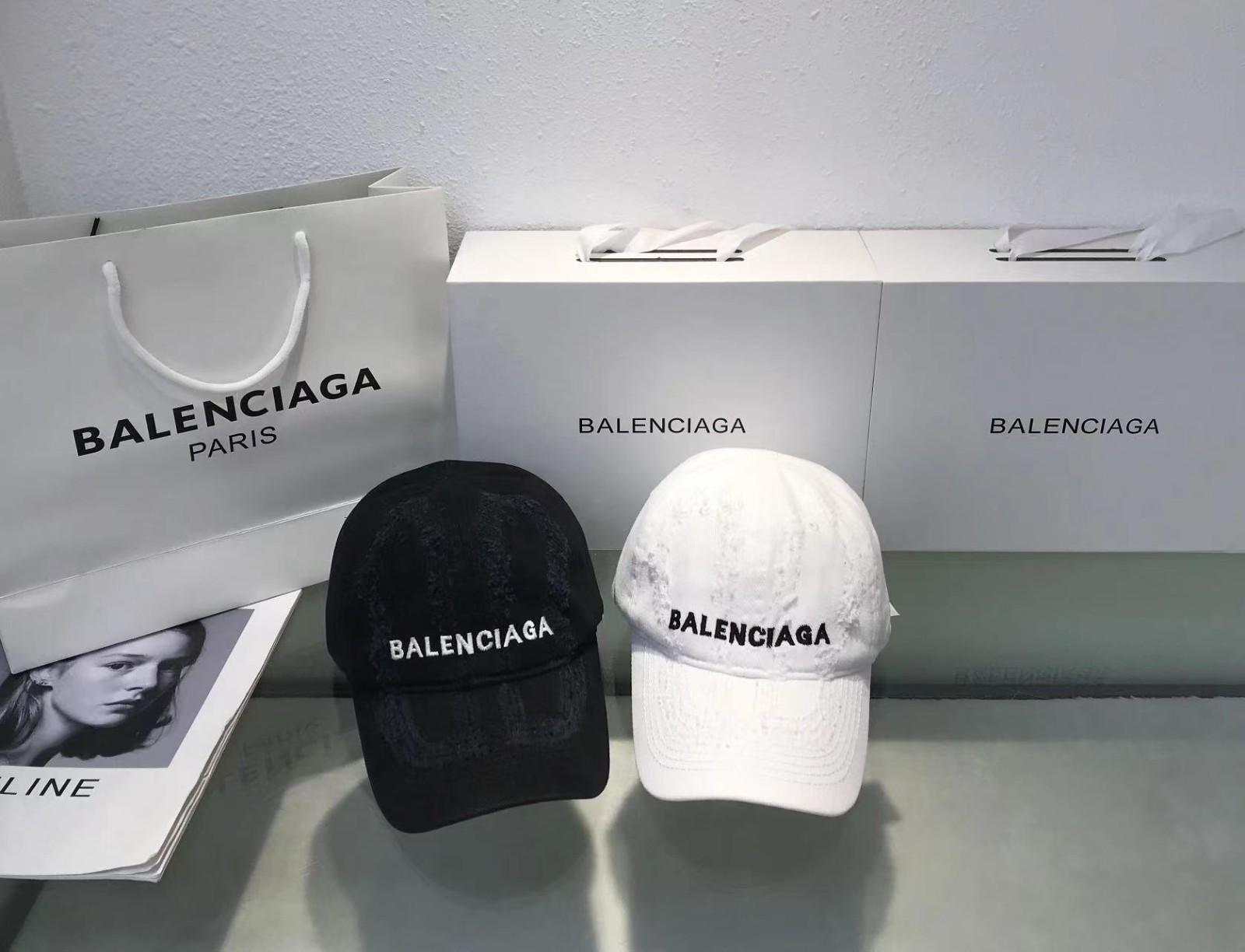 04 Balen ciaga  Cap