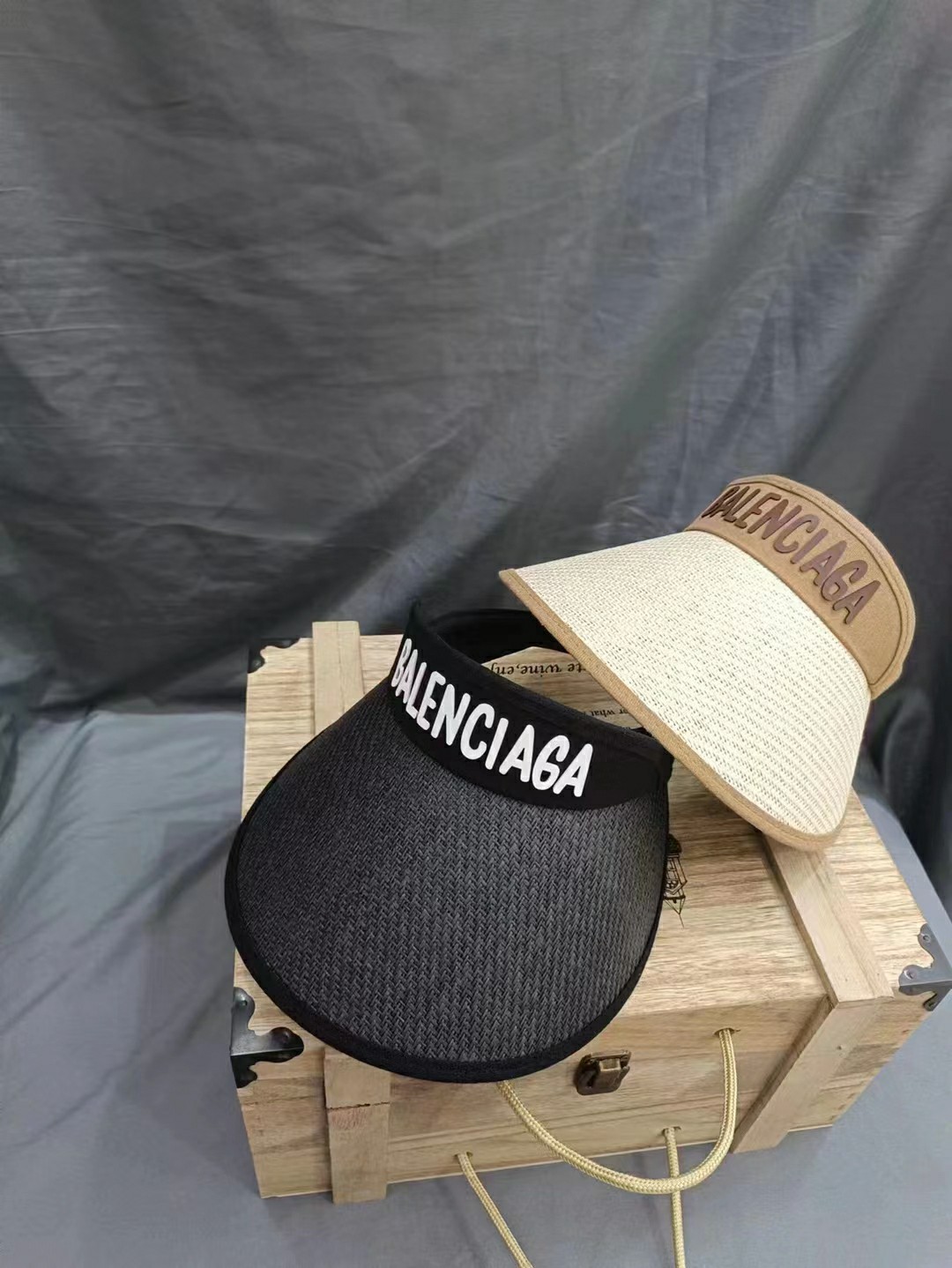 04 Balen ciaga  Cap