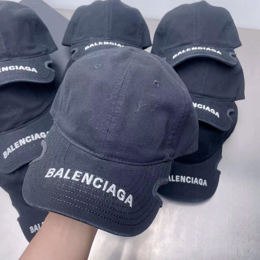04 Balen ciaga  Cap