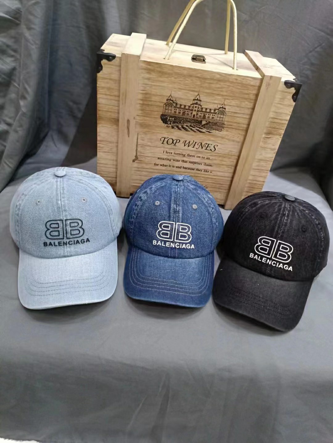 04 Balen ciaga  Cap
