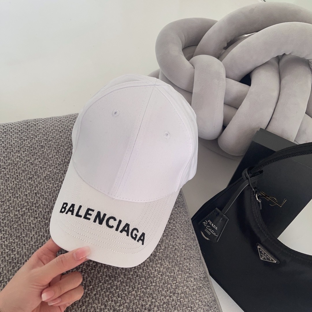 04 Balen ciaga  Cap