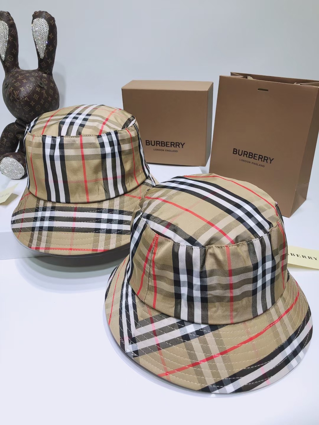 05 Bur berry cap