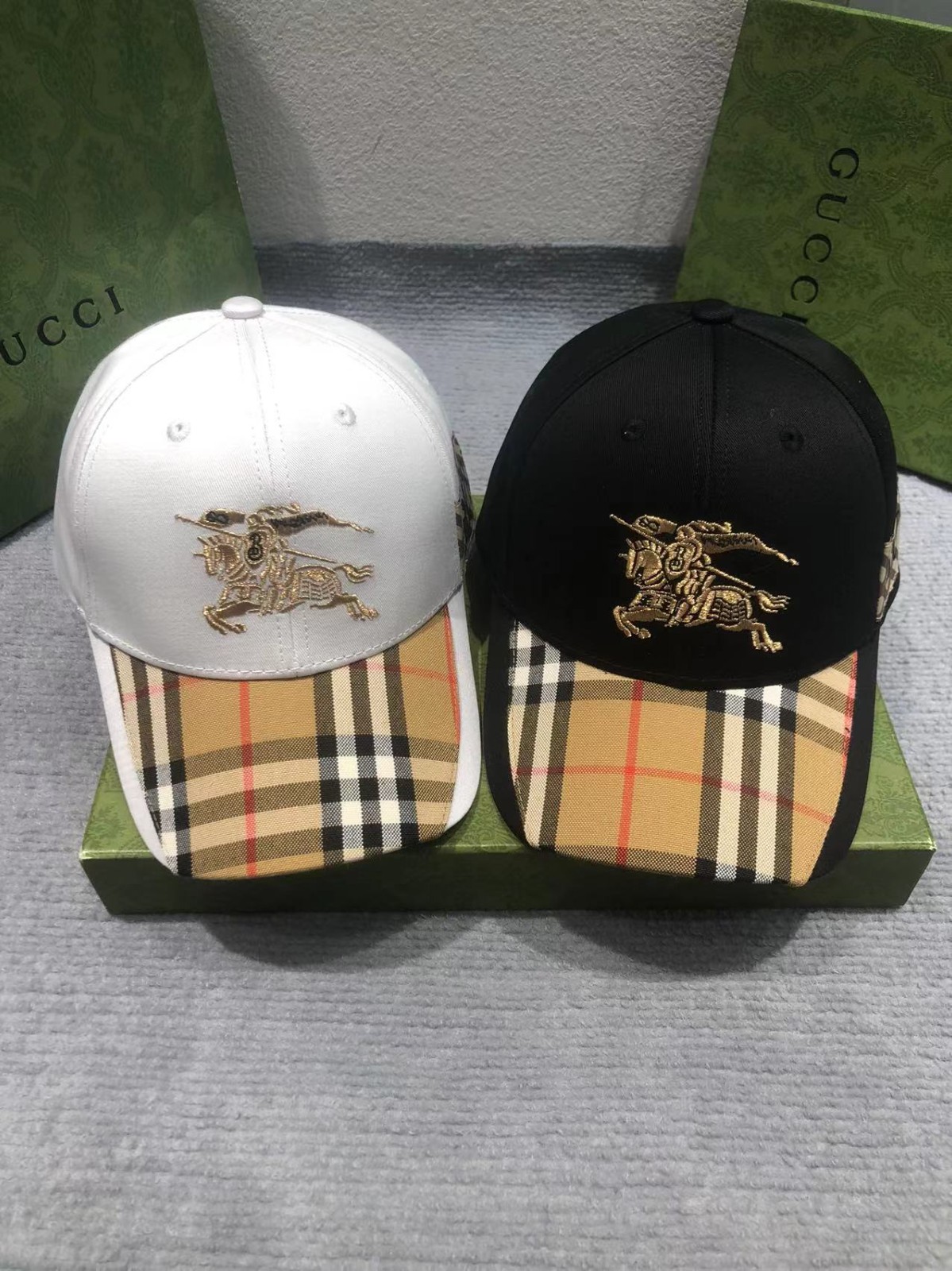 05 Bur berry cap