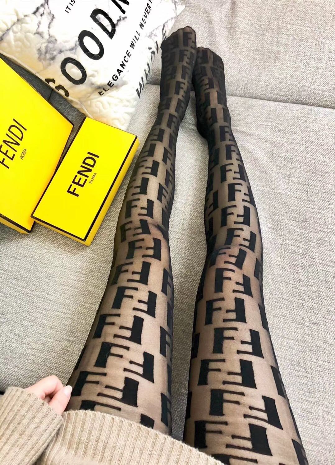 02 Stockings