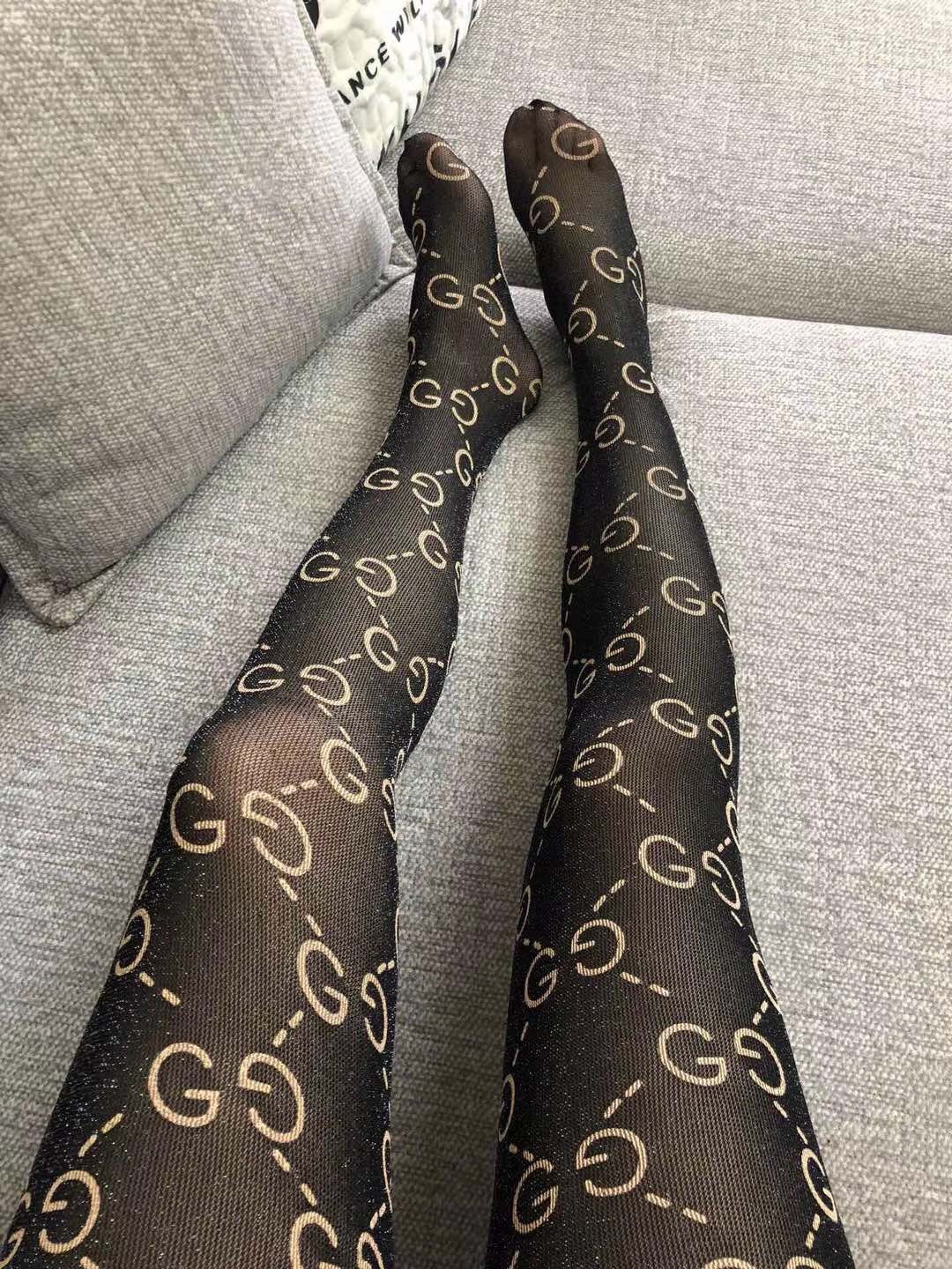 02 Stockings