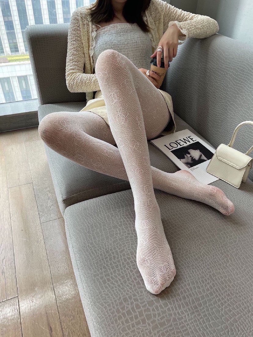 02 Stockings
