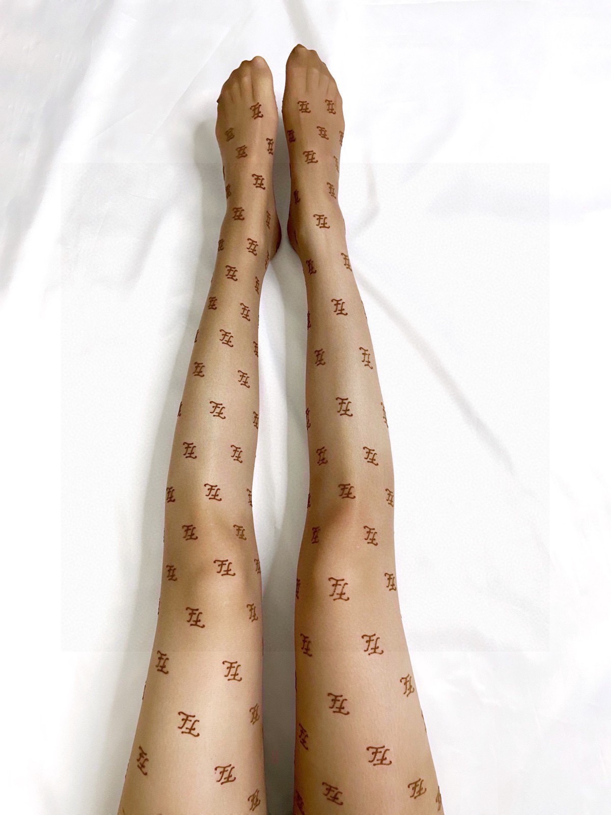 02 Stockings
