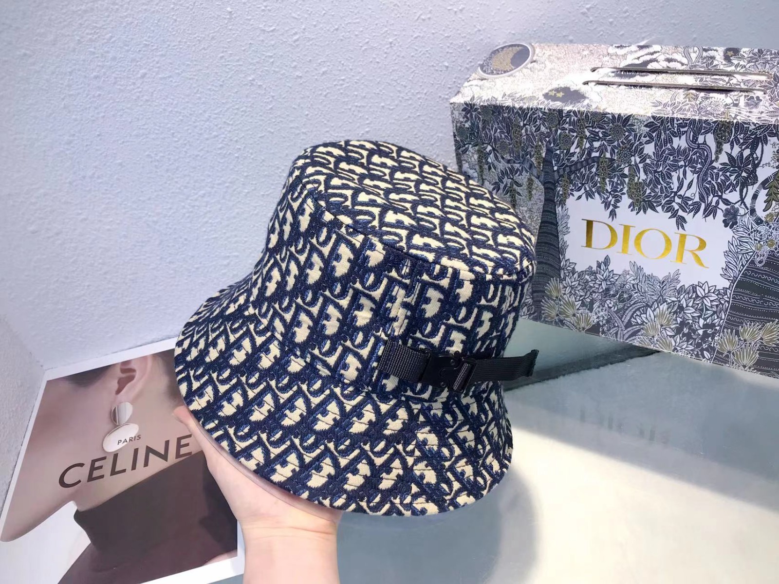09 Di or Cap