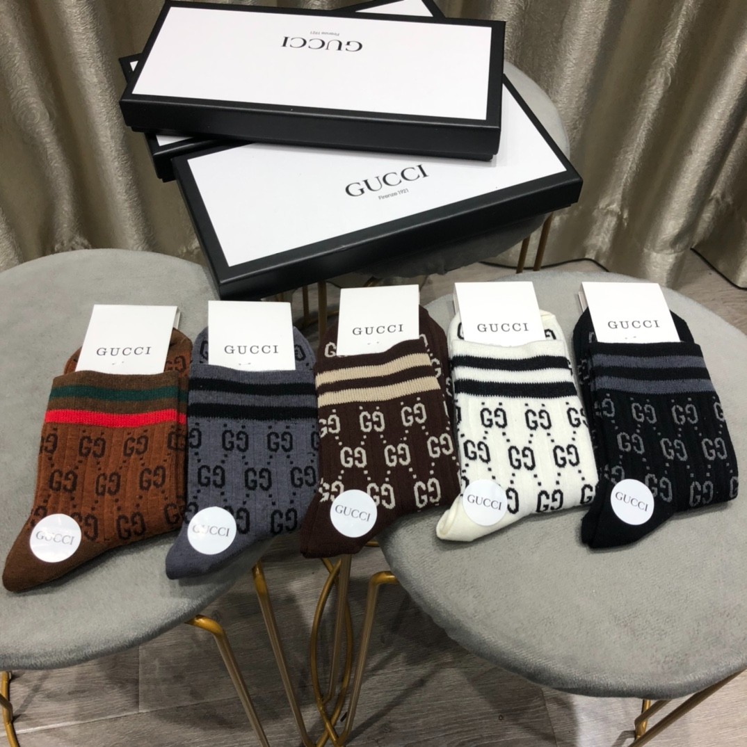 03 Socks