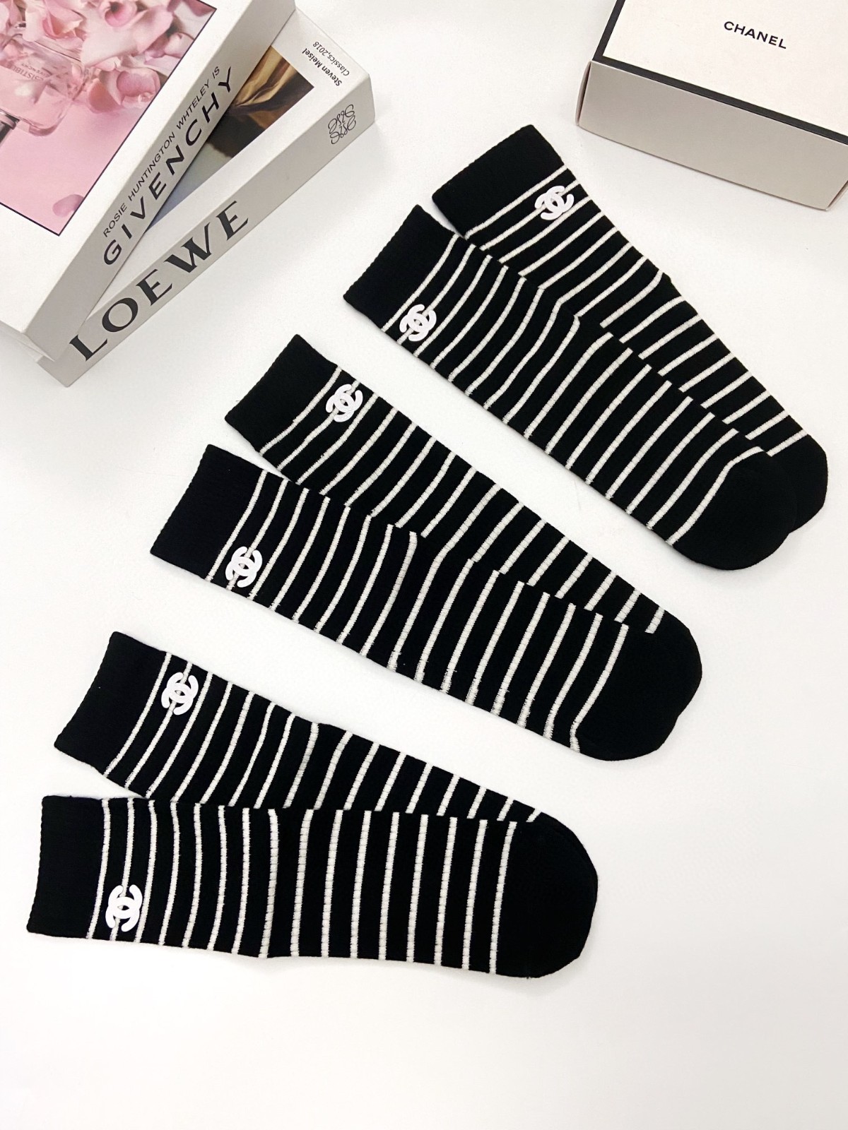 03 Socks