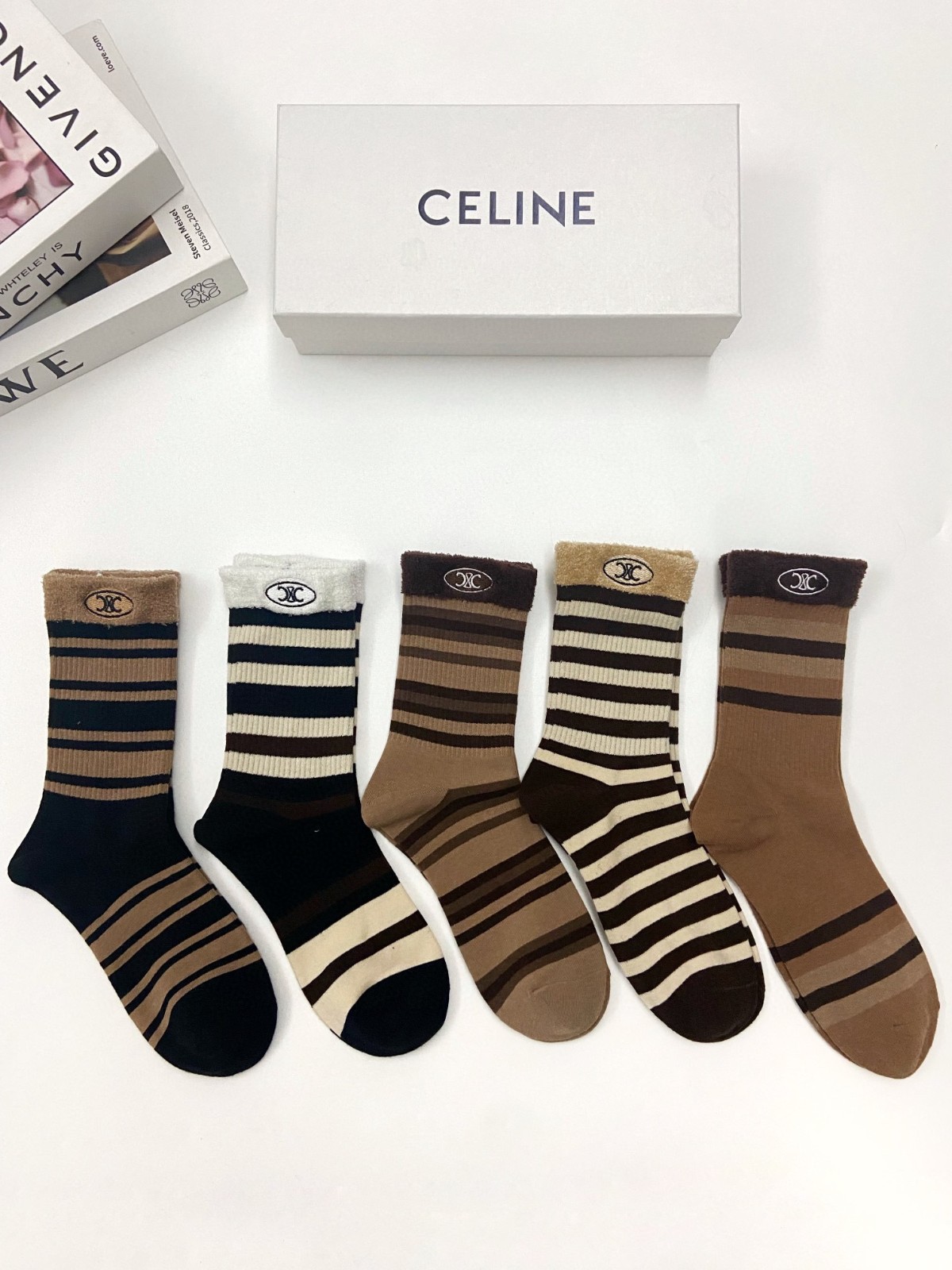 03 Socks