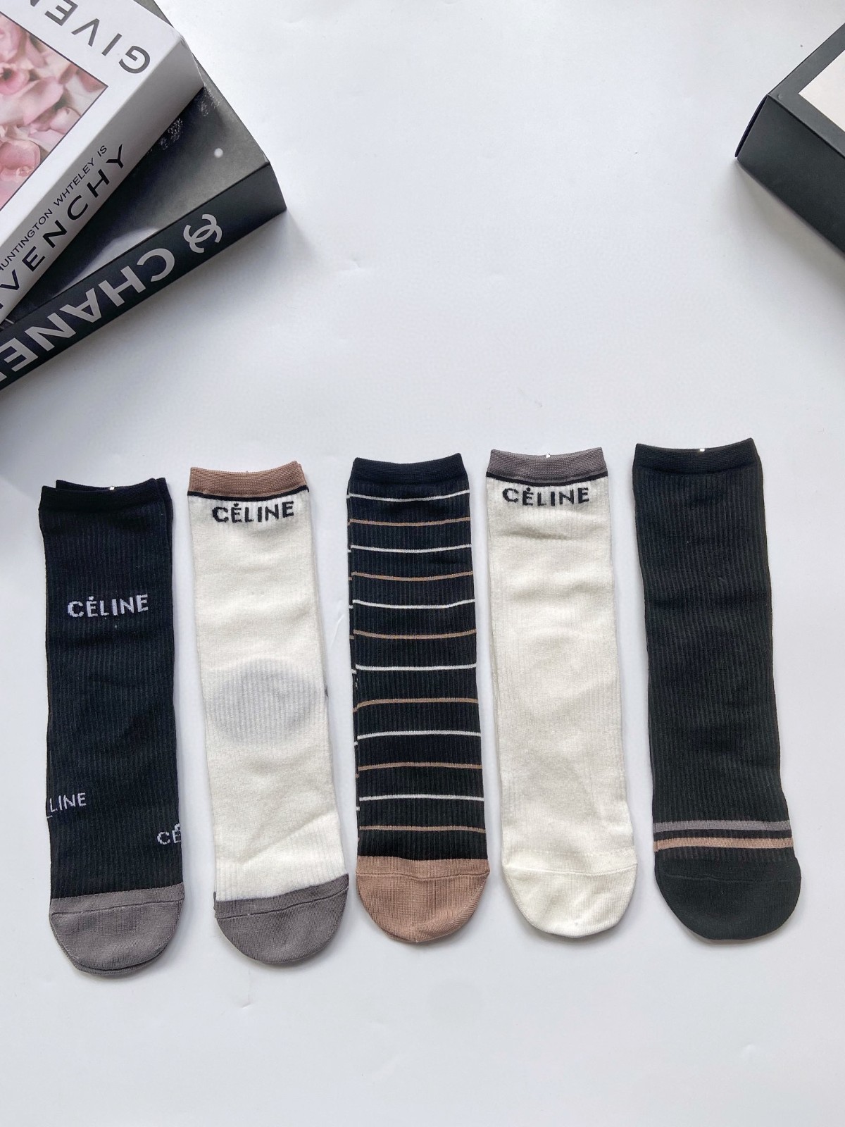03 Socks