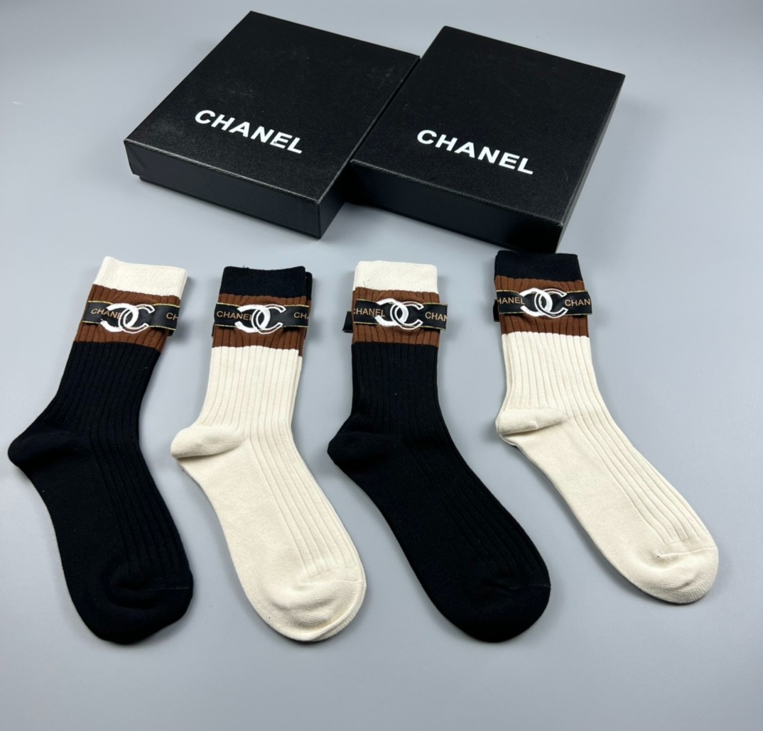 03 Socks