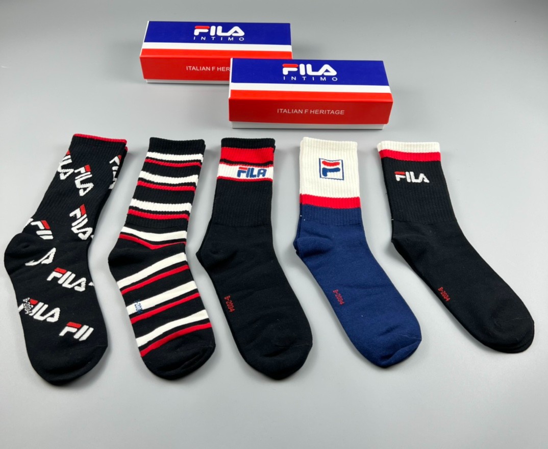 03 Socks