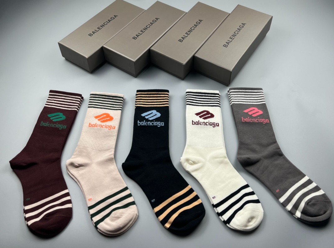 03 Socks