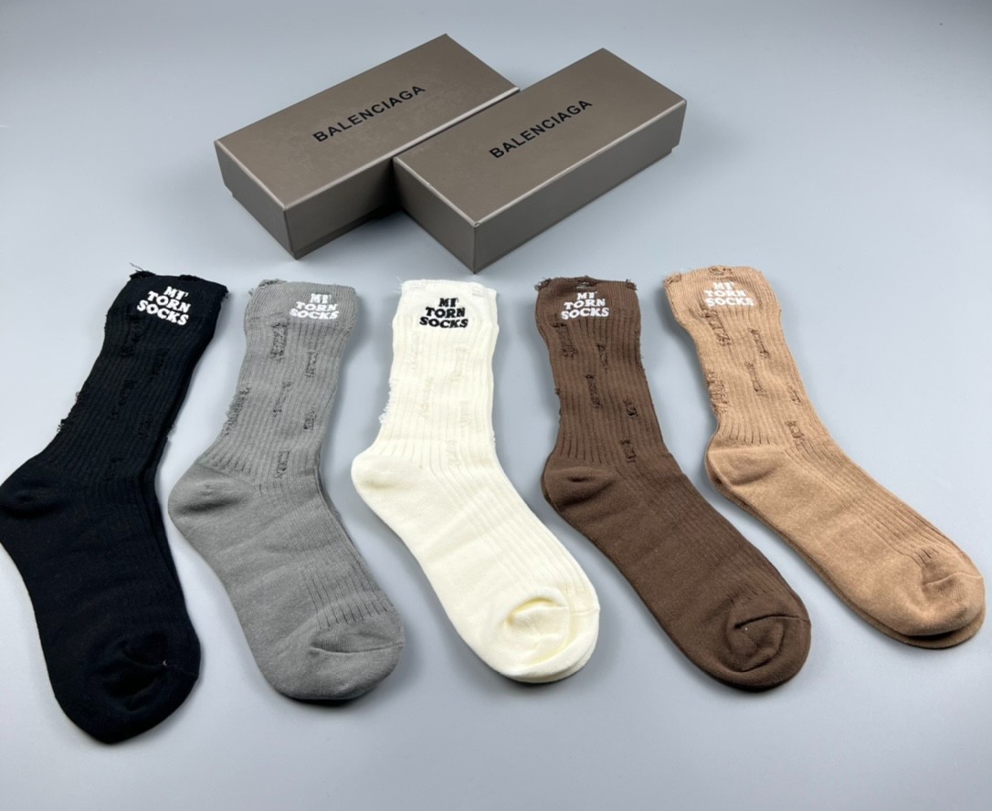 03 Socks