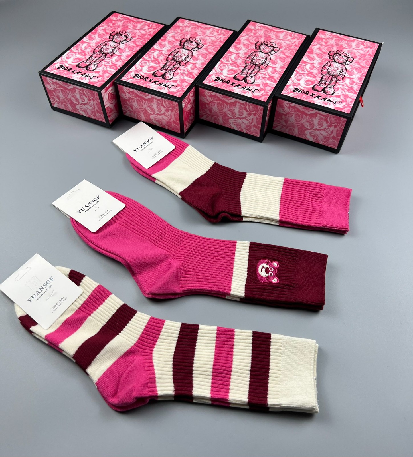 03 Socks