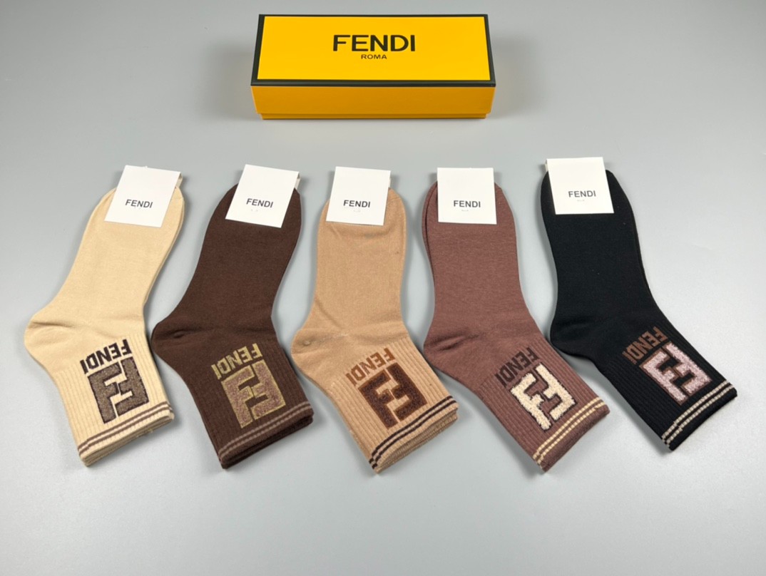 03 Socks