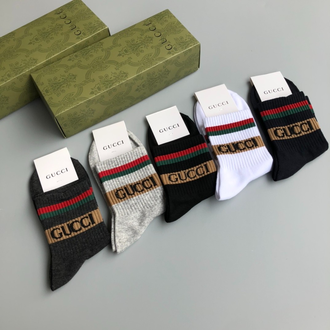 03 Socks